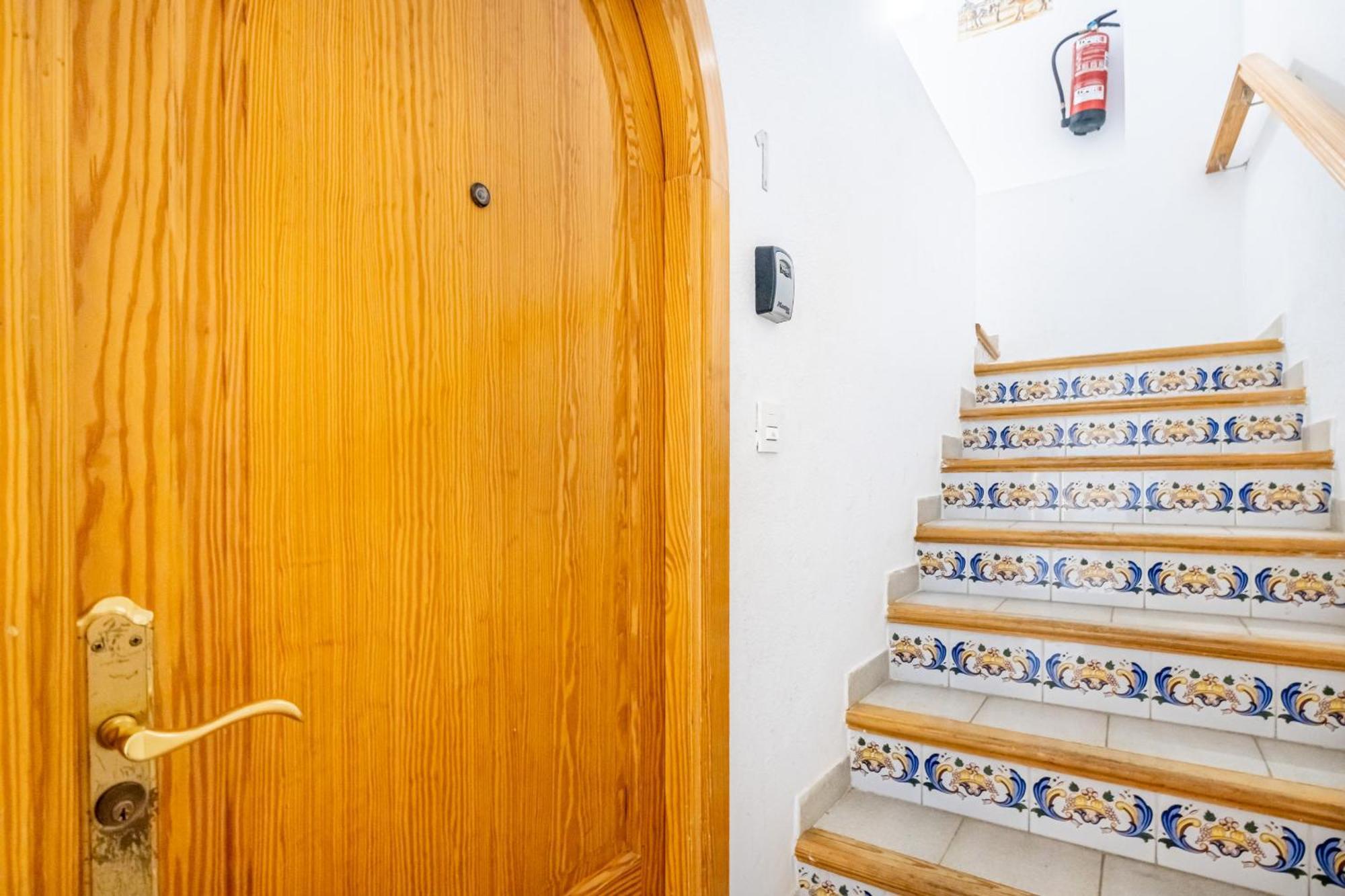 Apartamentos El Castell Benidorm Old-Town מראה חיצוני תמונה