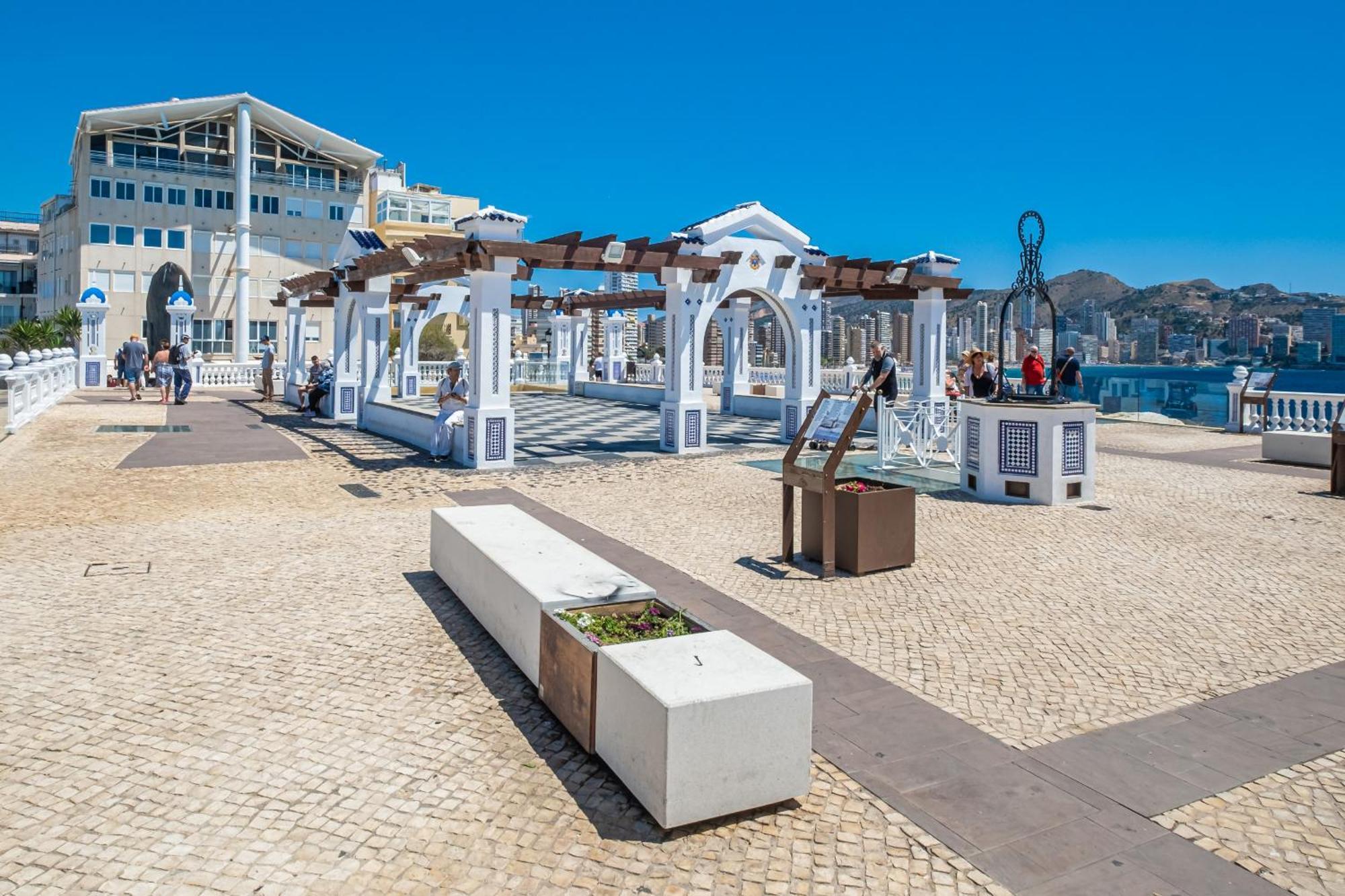 Apartamentos El Castell Benidorm Old-Town מראה חיצוני תמונה